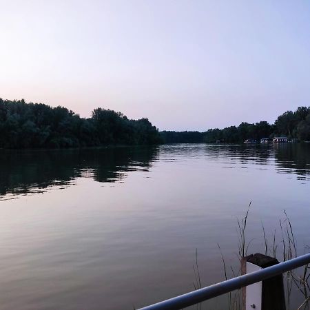 Suello Feszek Apartman Appartement Tiszafüred Buitenkant foto