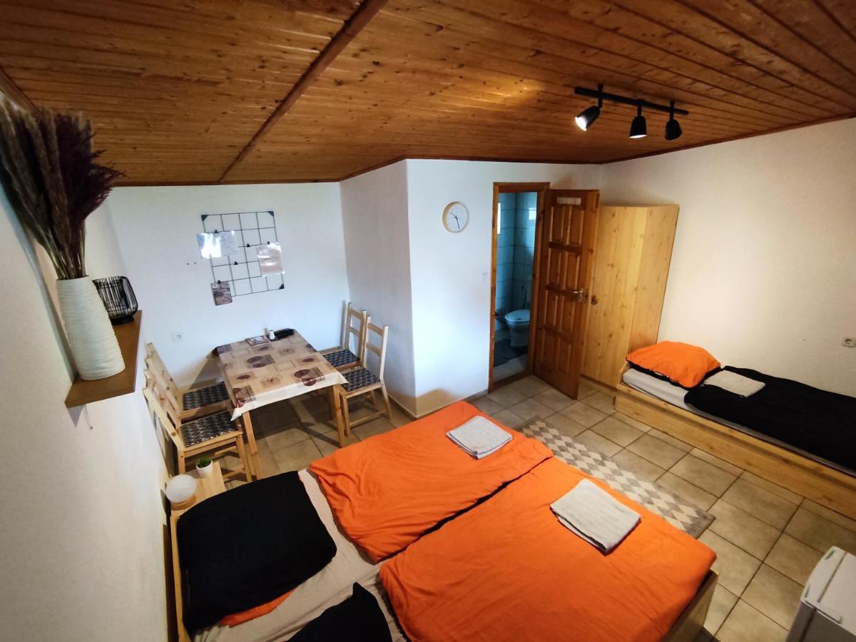 Suello Feszek Apartman Appartement Tiszafüred Buitenkant foto